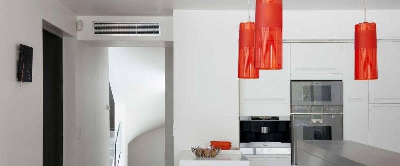 Découvrez les différents avantages d'installer une climatisation gainable de la marque Mitsubishi Electric dans le secteur de Perpignan, dans le sud de la France.